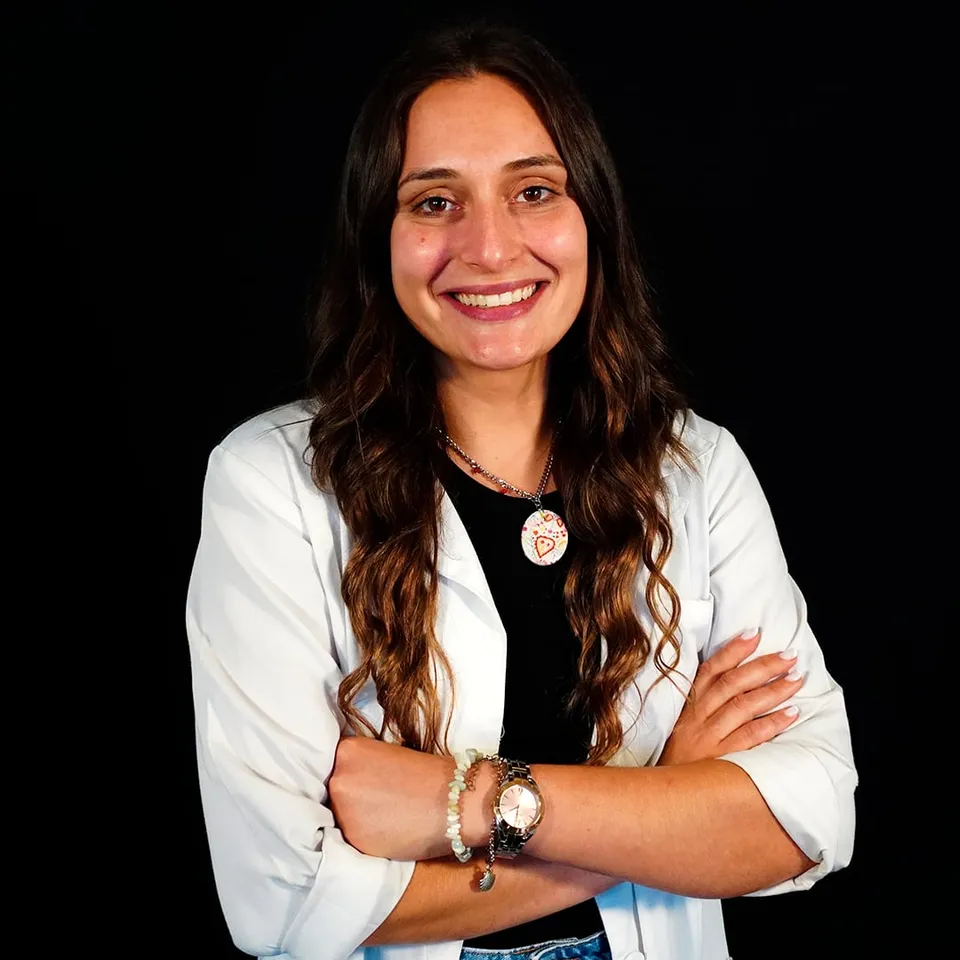 Retrato de Patrícia Moreira, nutricionista da Playlife, de bata branca